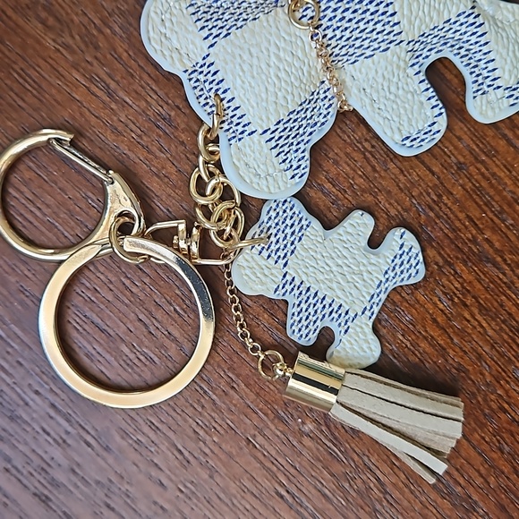 FASHION BEAR KEYRING - Picture 4 of 10